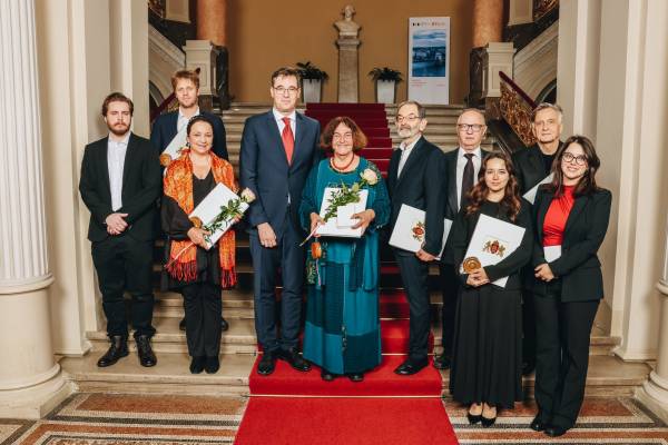 Budapest díszpolgára lett Spiró György, poszt. Pro Urbe-díjas Tatár György