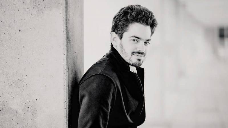 Lahav-Shani@Marco-Borggreve_web-e1675150128692.jpg