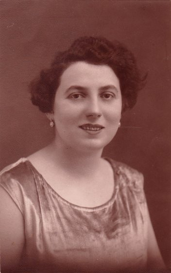 DrKovacsMalvin_768x1221.jpg