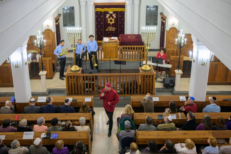A Kuna testvérek, Nógrádi Gergely és Teszter Nelli