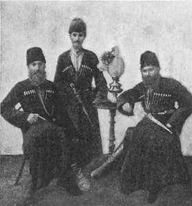 Mountain_jewish_men.jpg