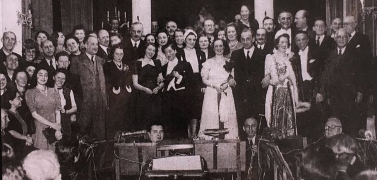 Az OMIKE Művészakció egy előadása után - forrás: ujkelet.live