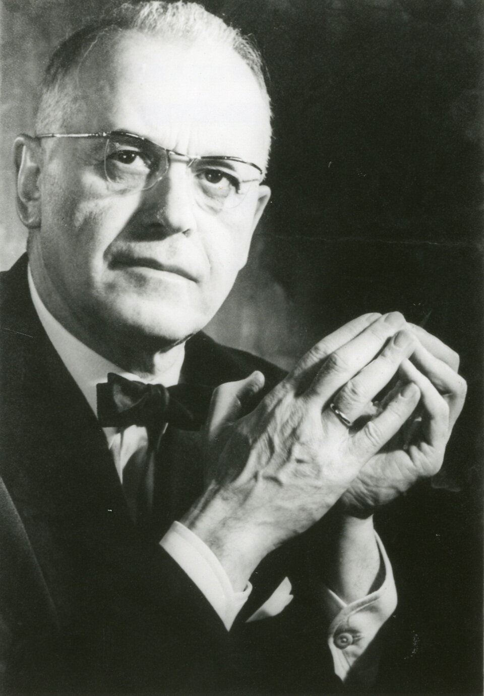 Komor Vilmos Opera Archivum.jpg