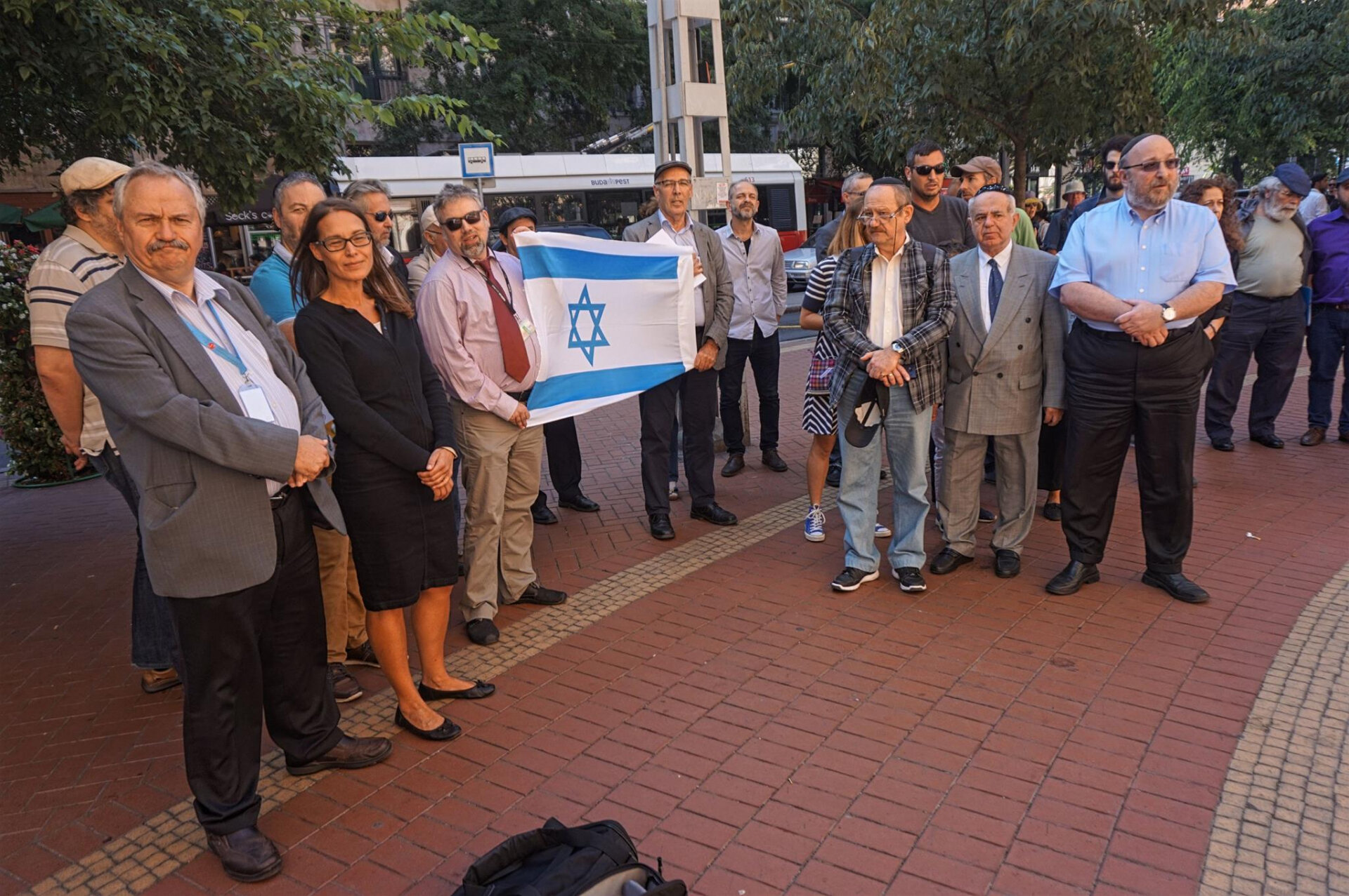 Mazsi - emlékezés Simon Pereszre.jpg