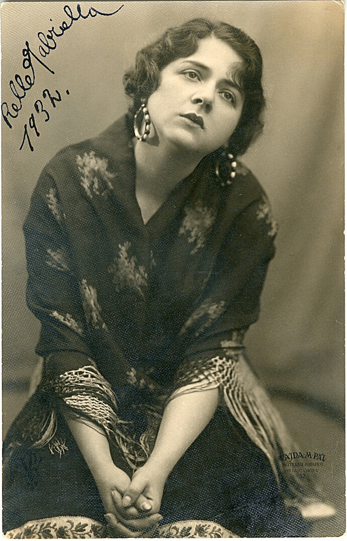 Relle Gabriella_Parasztbecsület_Opera Archivum-2.jpg