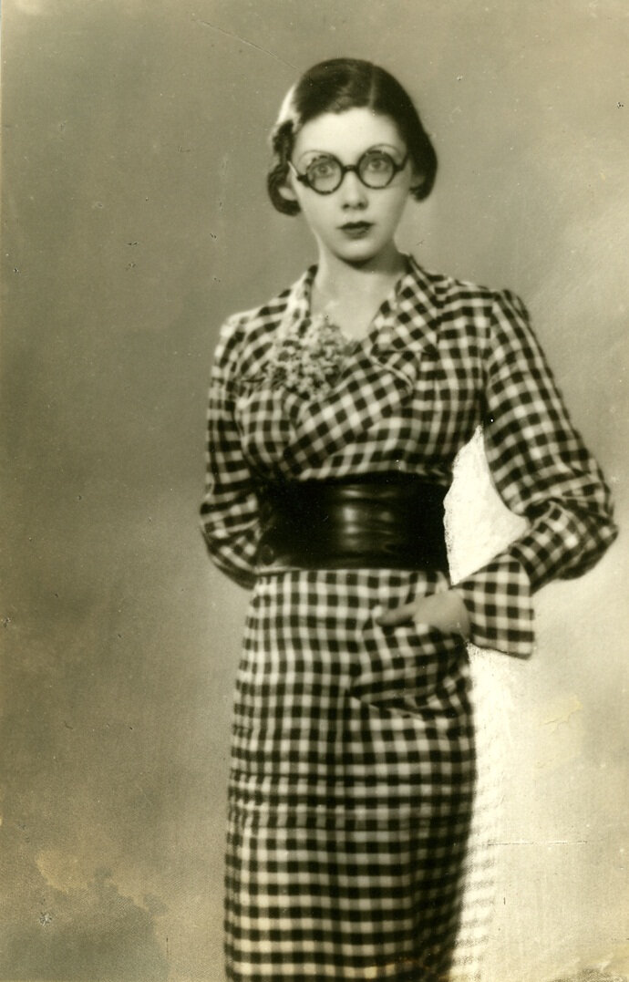 Simon Zsuzsa_2 OSZMI Archivum.jpg