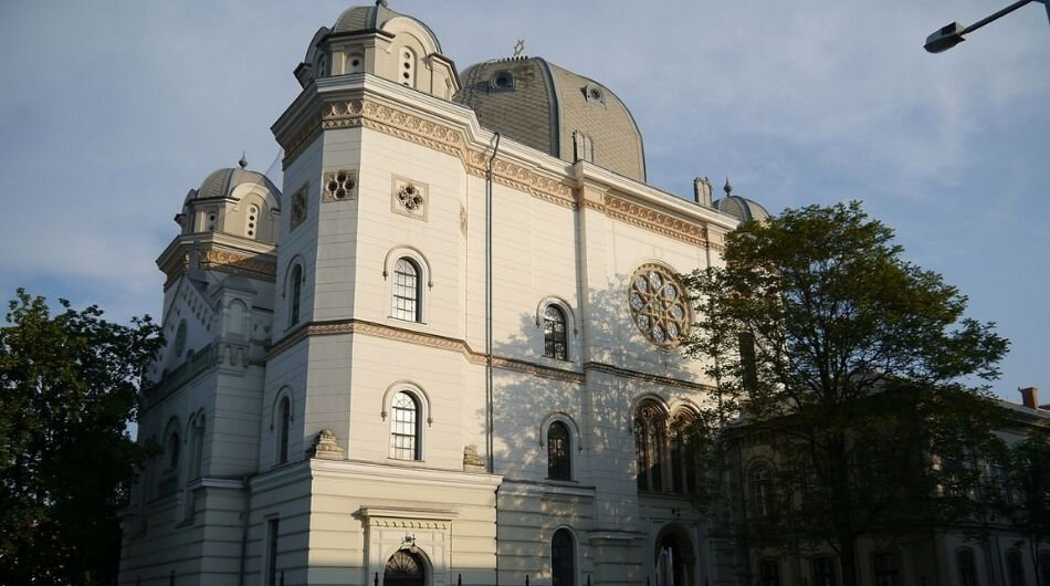 győr-zsinagóga-150-éves.jpg