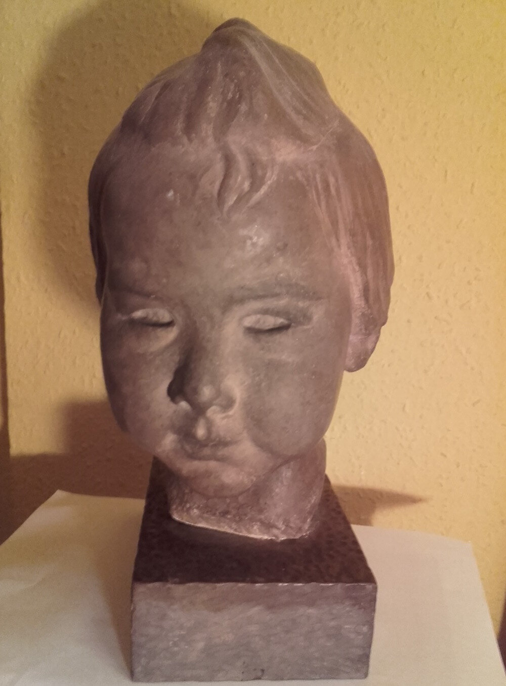 Farkas-Erika  25cm terre cuite 1941.jpg