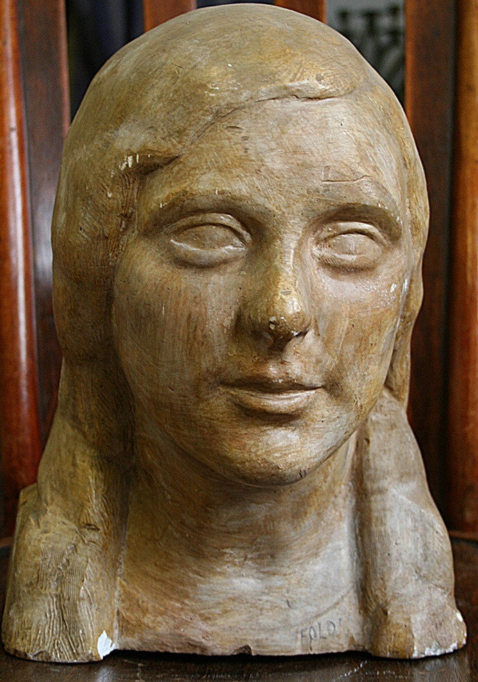 Földes Lenke Női fej.jpg