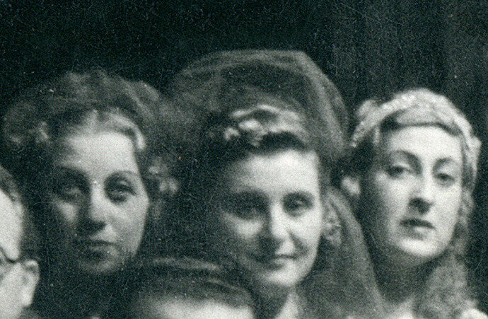 Részlet A varázsfuvola csoportképből.