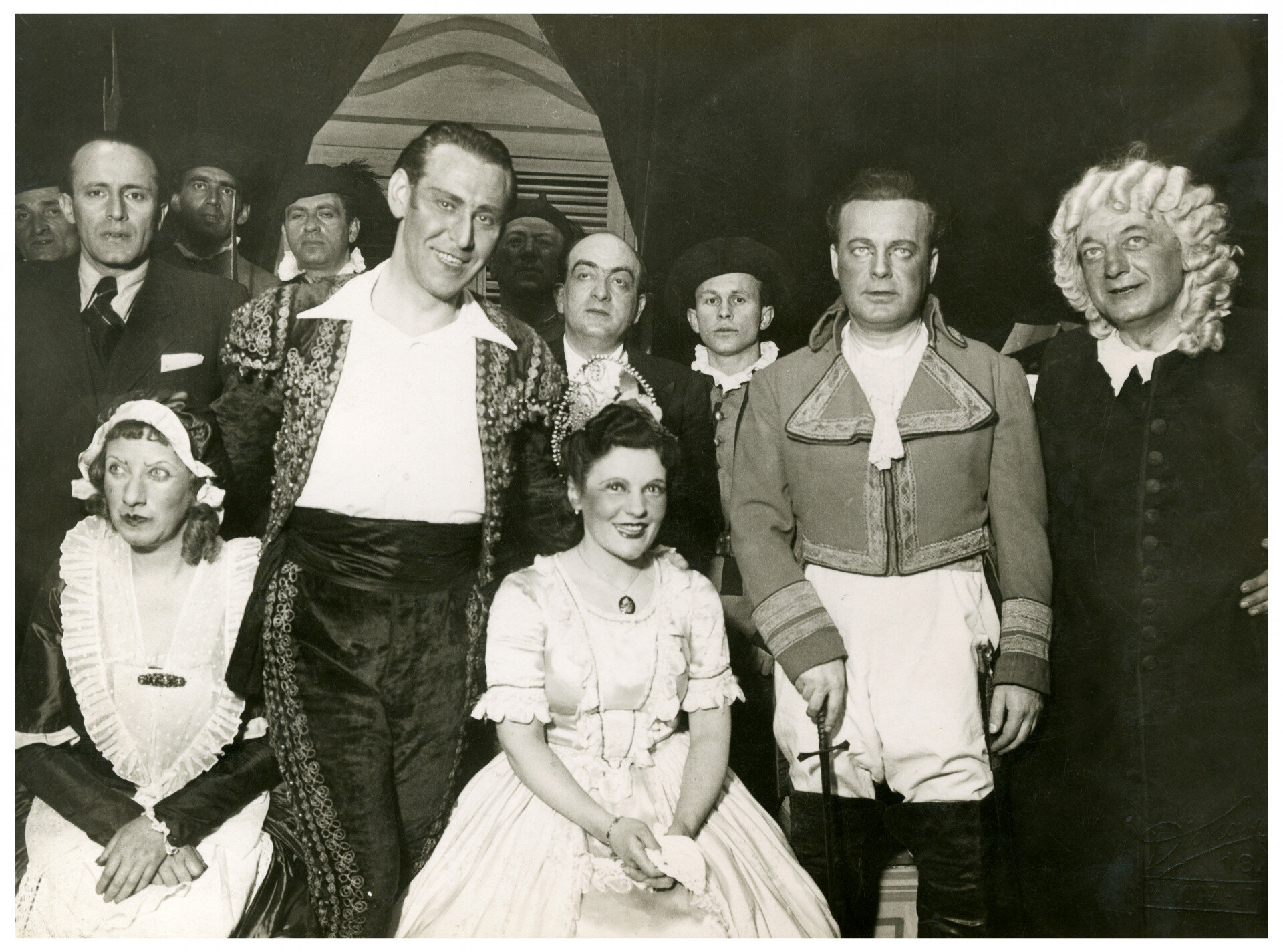 A sevillai borbély_OMIKE_Spiegel A_Lendvay A_Ladányi I_Fehér Pál_Bálint Béla_004 (002).jpg