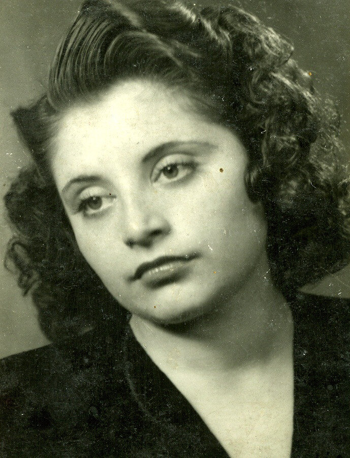 Foldi Zsuzsanna OSZMI Archivum (002).jpg