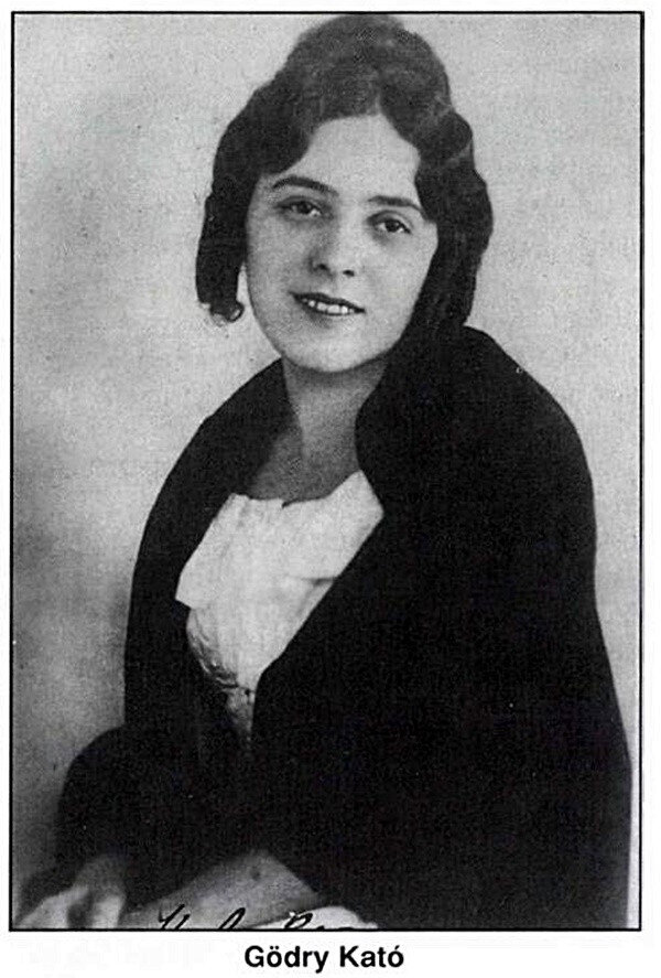 Gödry Kató Operaélet 1996 (002).jpg