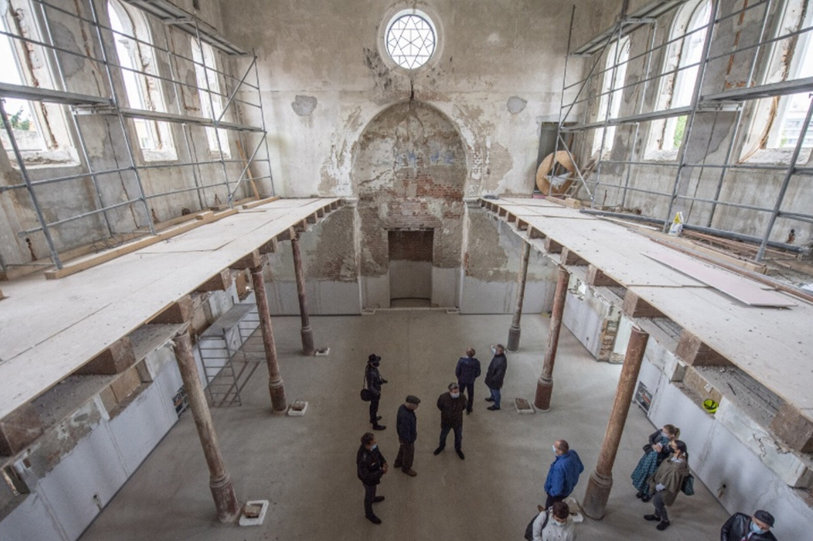 A felújítás befejezése után állandó kiállítás is helyet kap a zsinagógában / Forrás: Újszó.com