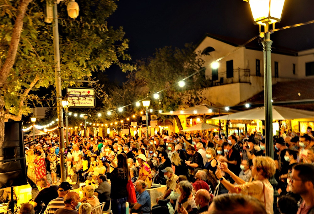 zichron jakov román utcafesztivál.1 jpg.jpg