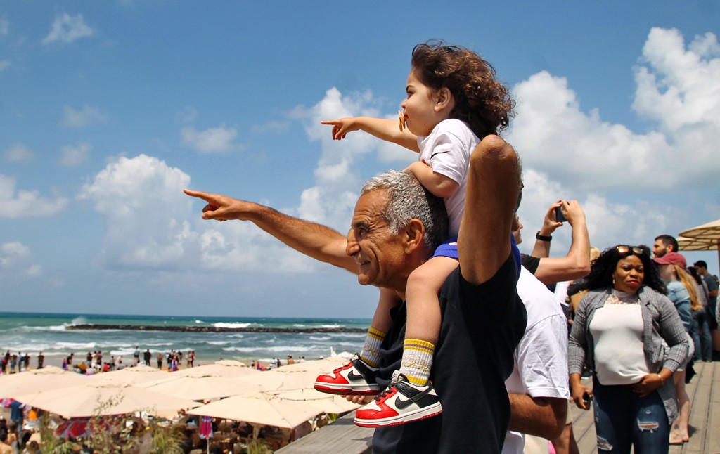 y ott nagypapaval.JPG