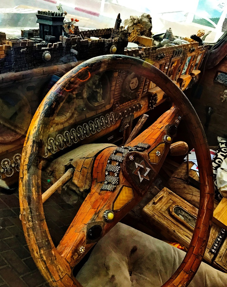 szent auto kormany.JPG