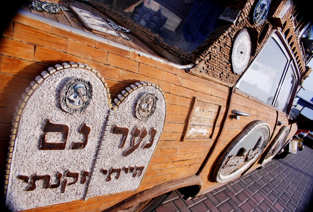 szent auto oldala.JPG