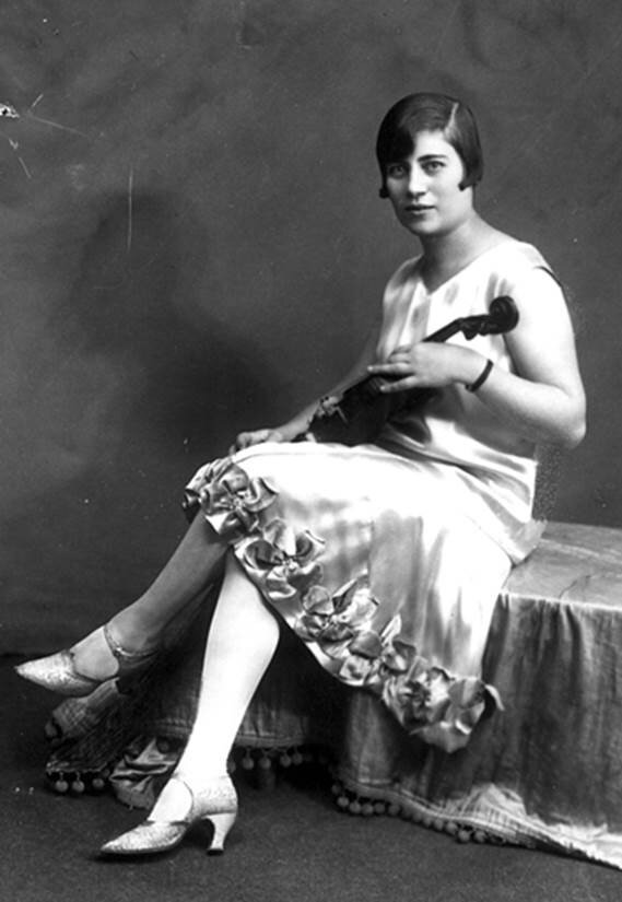 Bárdos Alice-menedékek.jpg