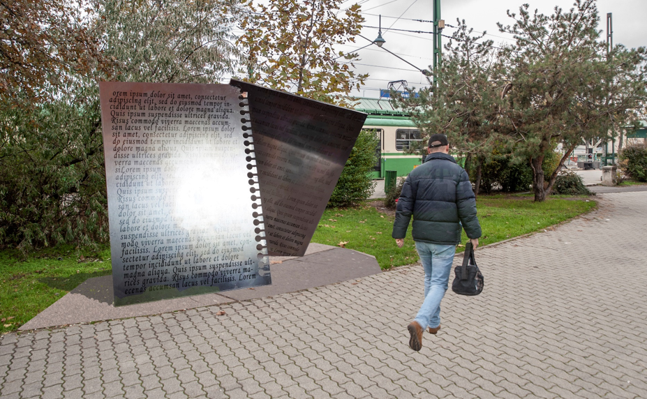 Horthyliget emlékjel.png