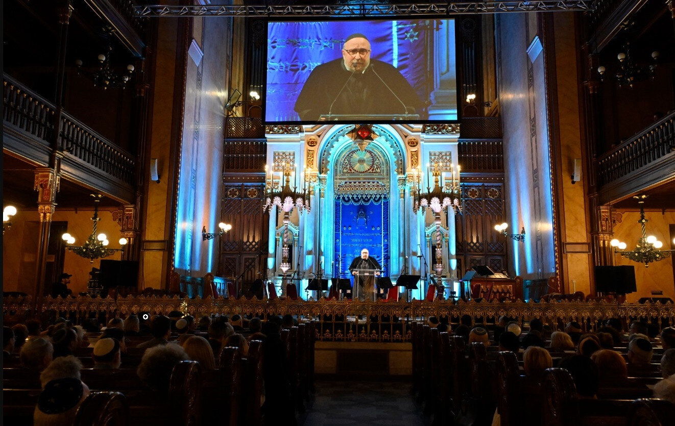 Fotók: Ritter Doron, Lakatos Péter / MTI