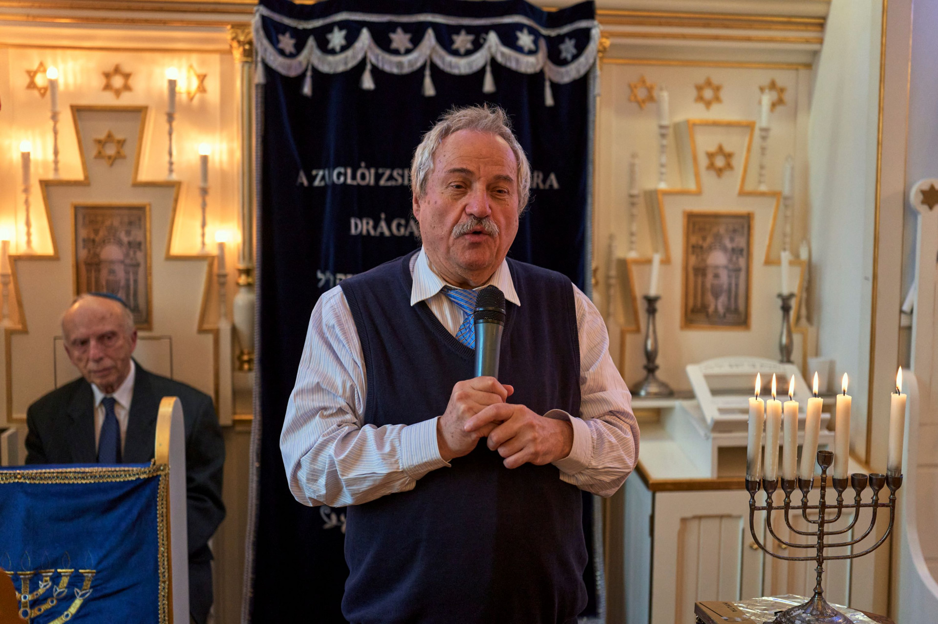 20241229_Zuglo_Hanuka08_kicsi03.jpg