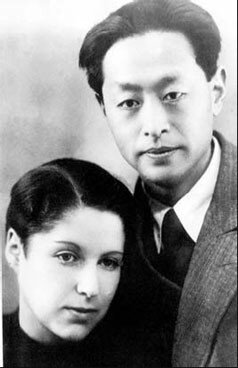 Eva Sandberg és Xiao San (wikipédia)