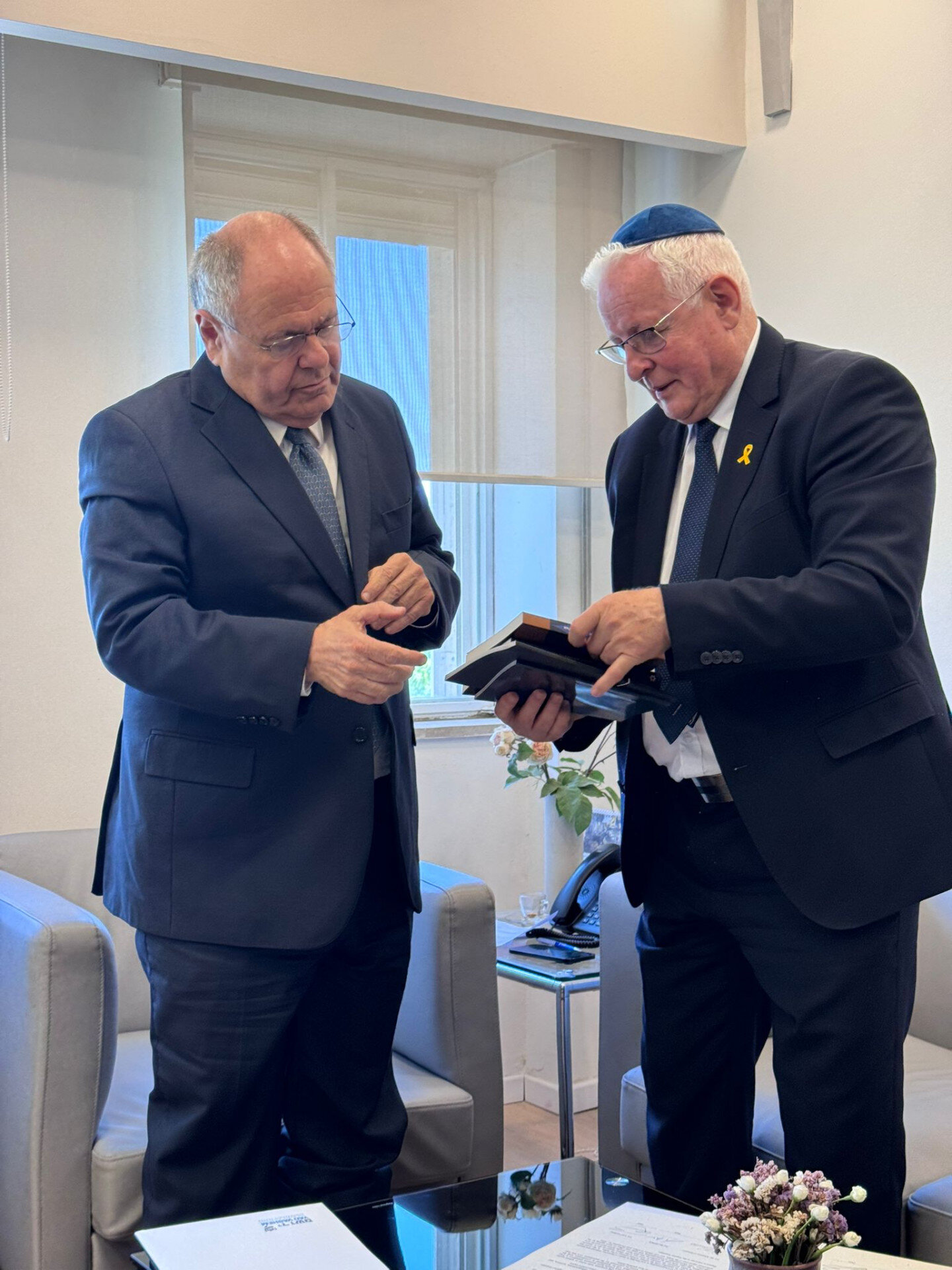 Dani Dayan és Grósz Andor