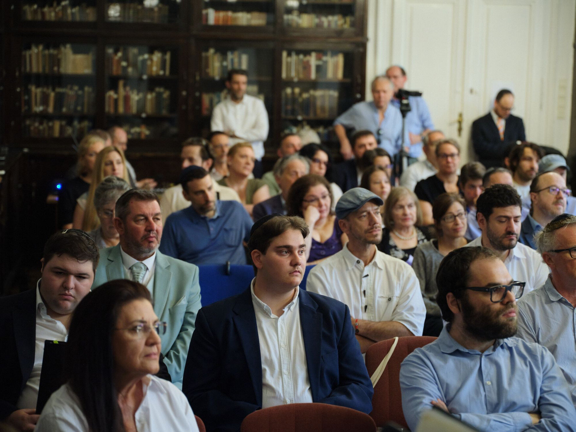 2000-1500-max (2).jpg