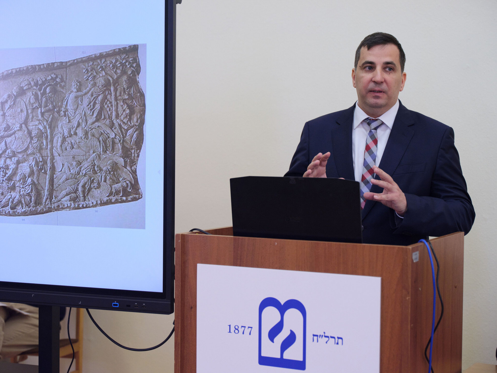 4000-3000-max (1).jpg