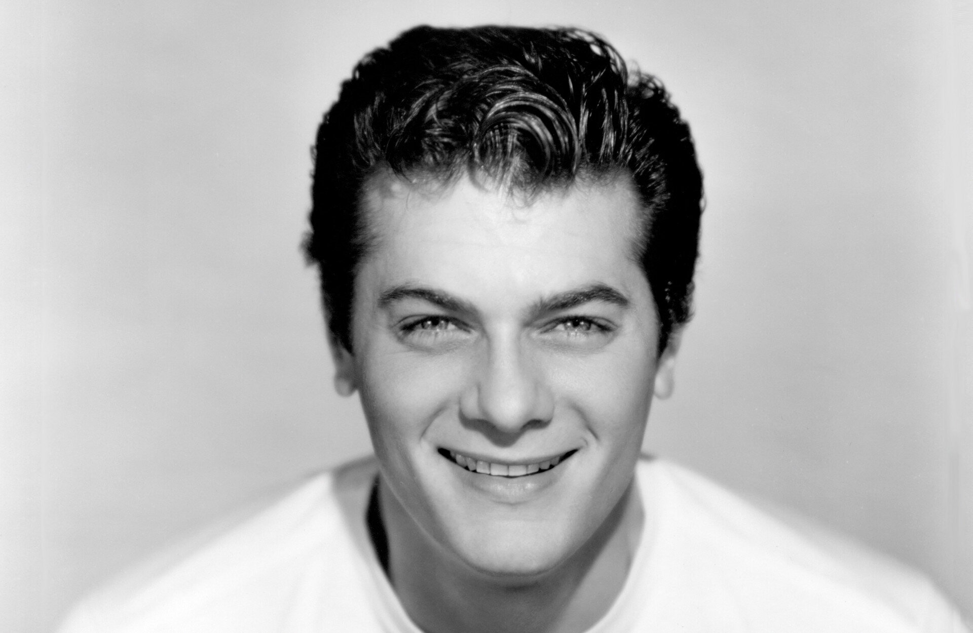 TonyCurtis-100-cikk-cimlap.jpg
