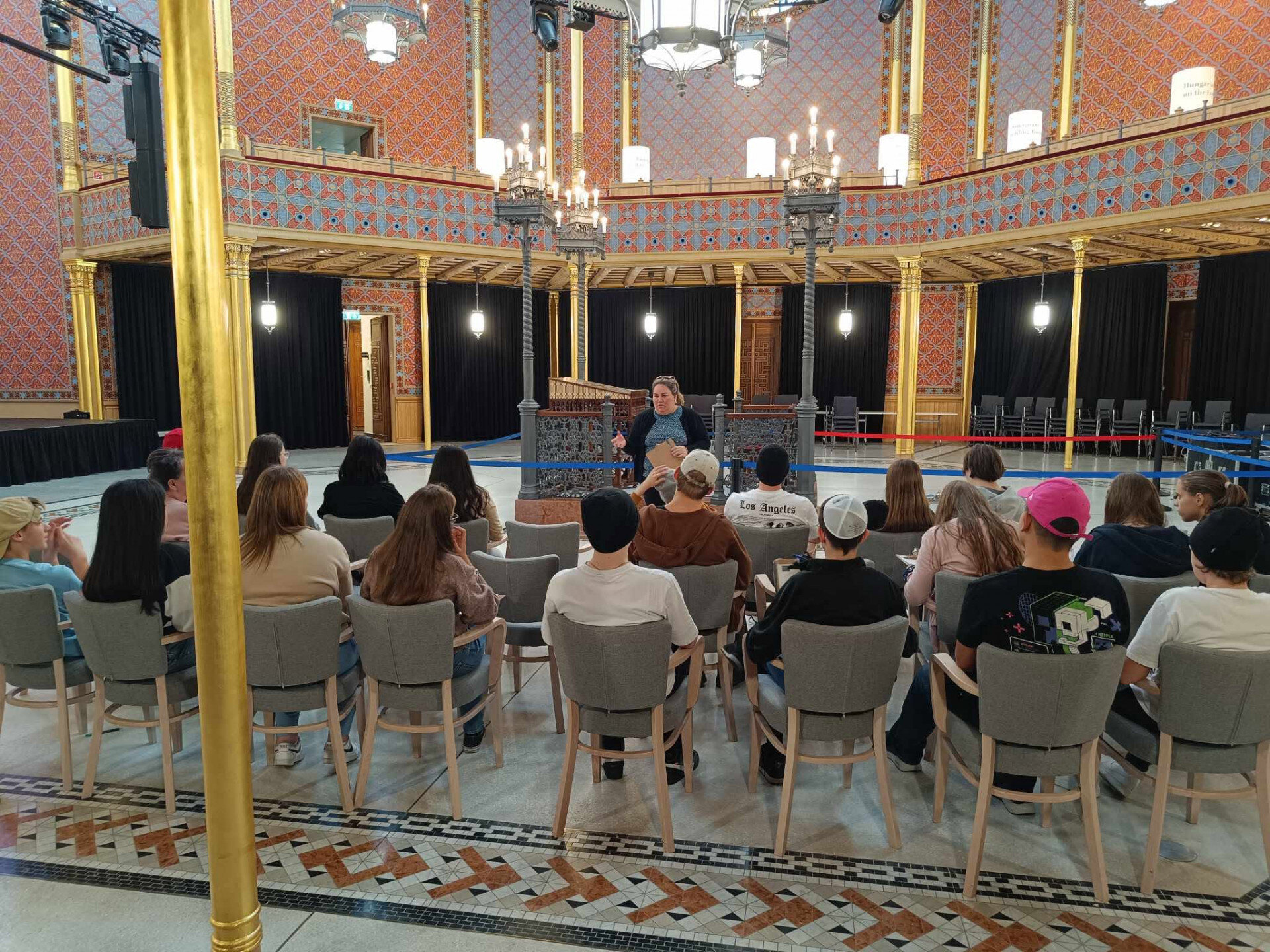 462574394_483970624202267_3901484213594459631_n (1).jpg