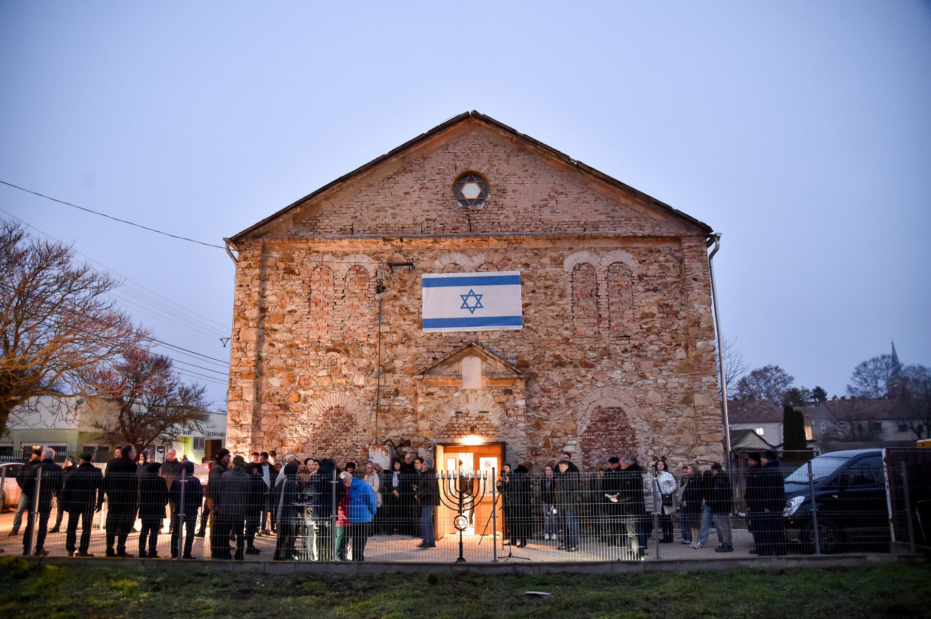 4096-2726-max (5).jpg