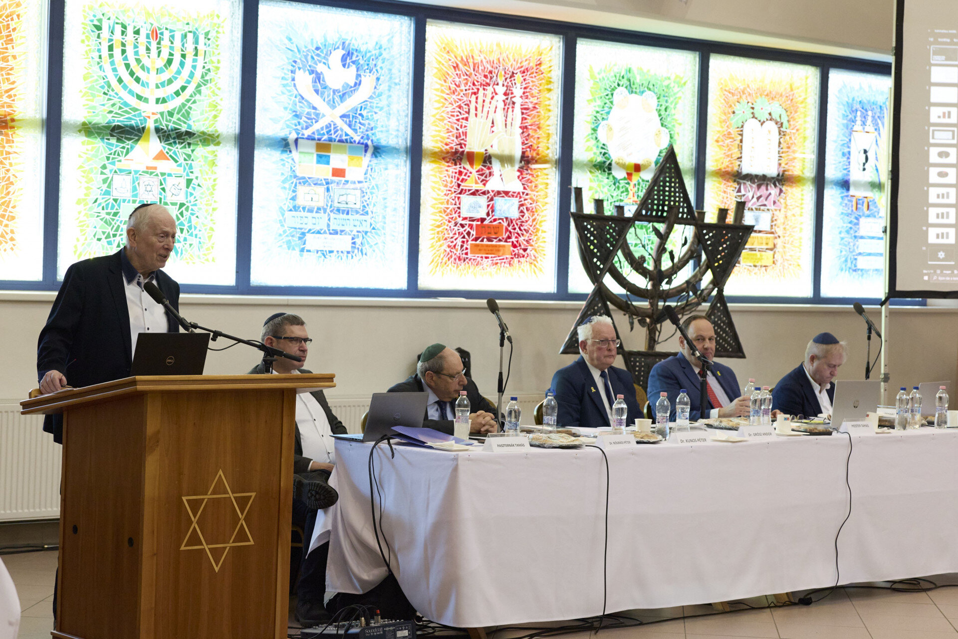 4096-2732-max (3).jpg