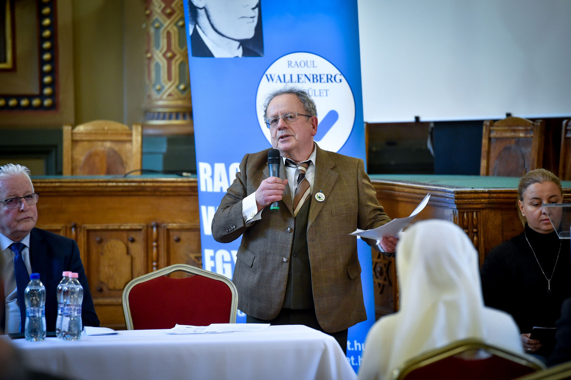 4096-2726-max (3).jpg