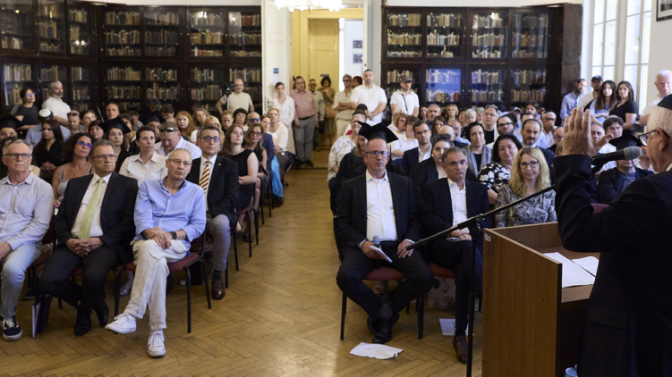 Tanévzáró és diplomaosztó az OR-ZSE-n: 30 hallgató vehette át oklevelét