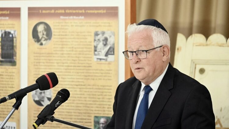 Dr. Grósz Andor: Kötelességünk továbbmondani elődeink félbeszakított imáit
