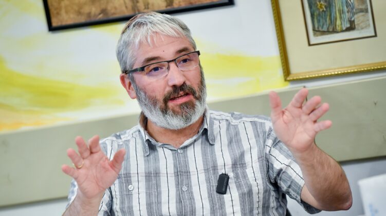 Dr. Biró Tamás: Hogyan és merre tovább, neológia?