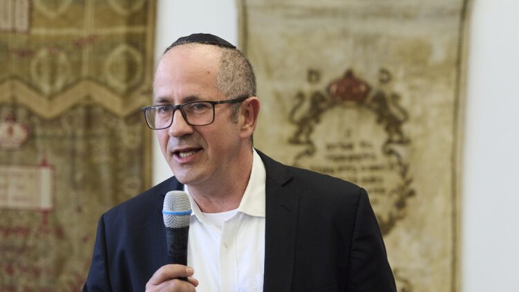 Darvas főrabbi: „Köszönöm a kétséget, a hitet” avagy „Pinhász” pro és kontra