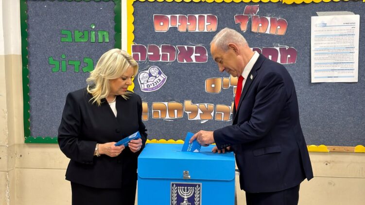 Izrael szavaz: További csúcsokat döntöget a részvétel