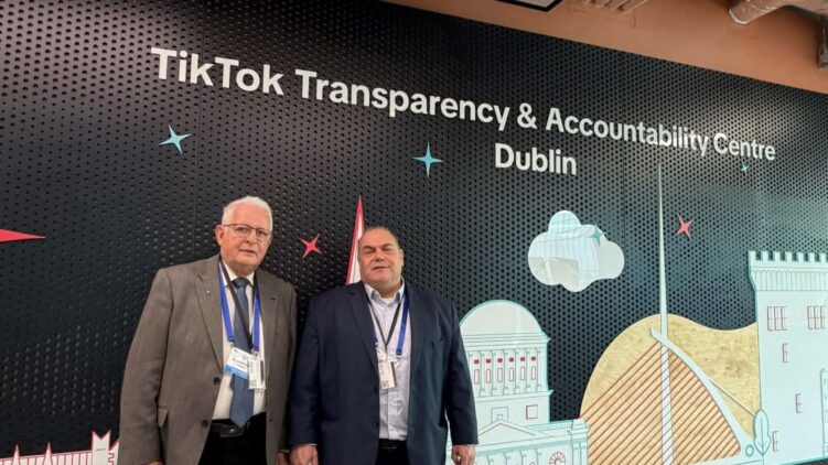 A zsidó közösségek tapasztalatairól is szó esett a TikTok dublini központjában