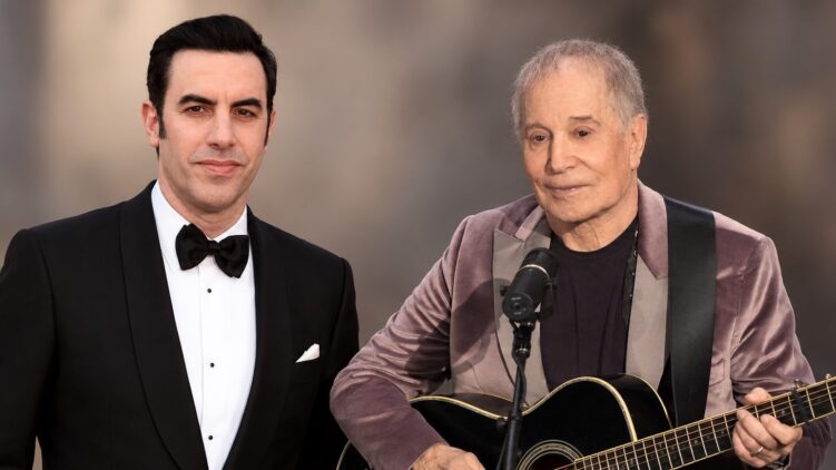 Kétféle zsidó hang született ugyanazon a napon – Paul Simon 85, Sacha Baron Cohen 55